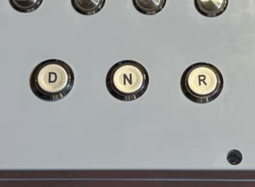 哑面带灯标识自动挡换挡面板金属按钮版DNR