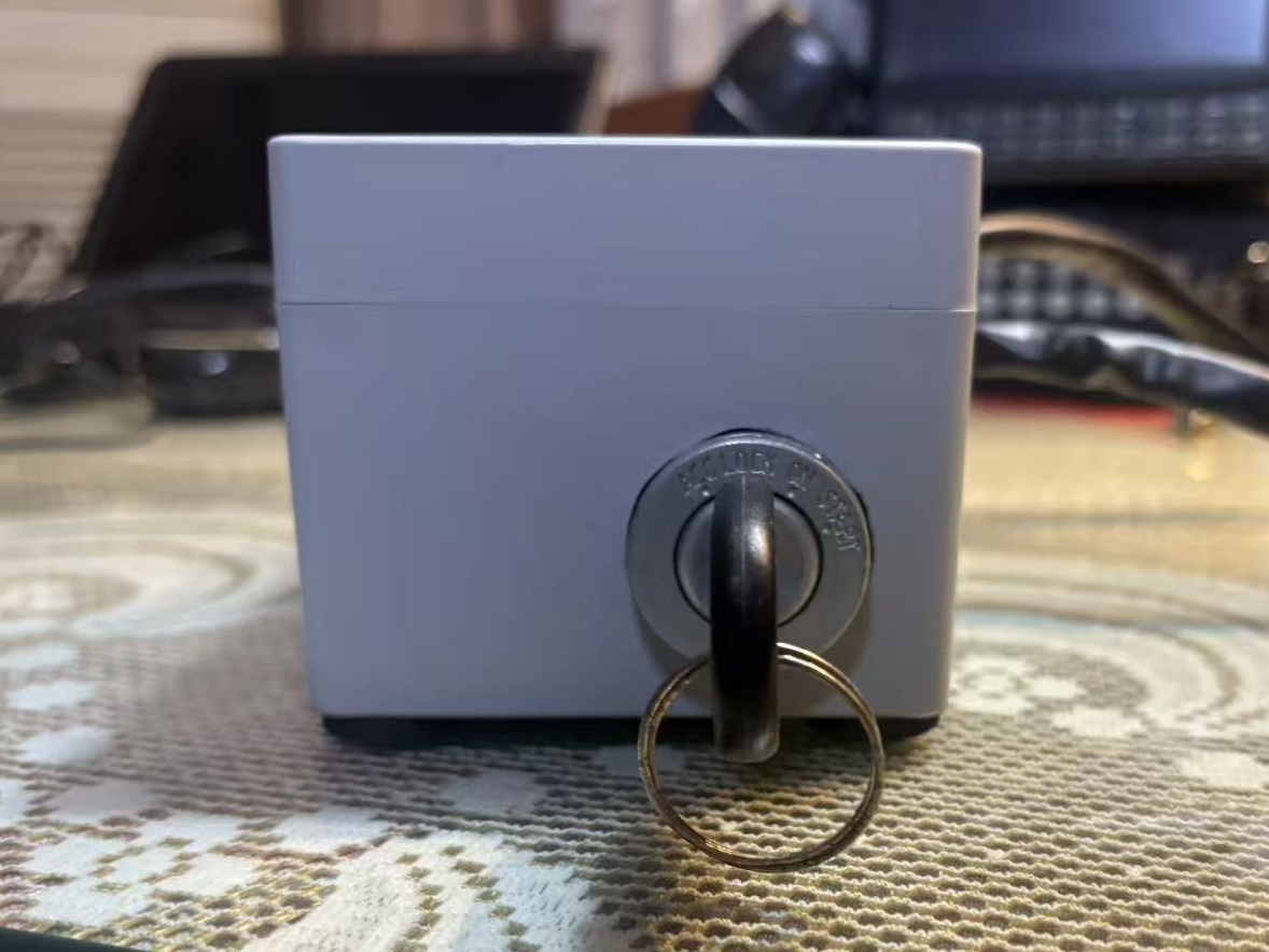 实车版福田申沃万象纯电动钥匙启动带点火通电两档